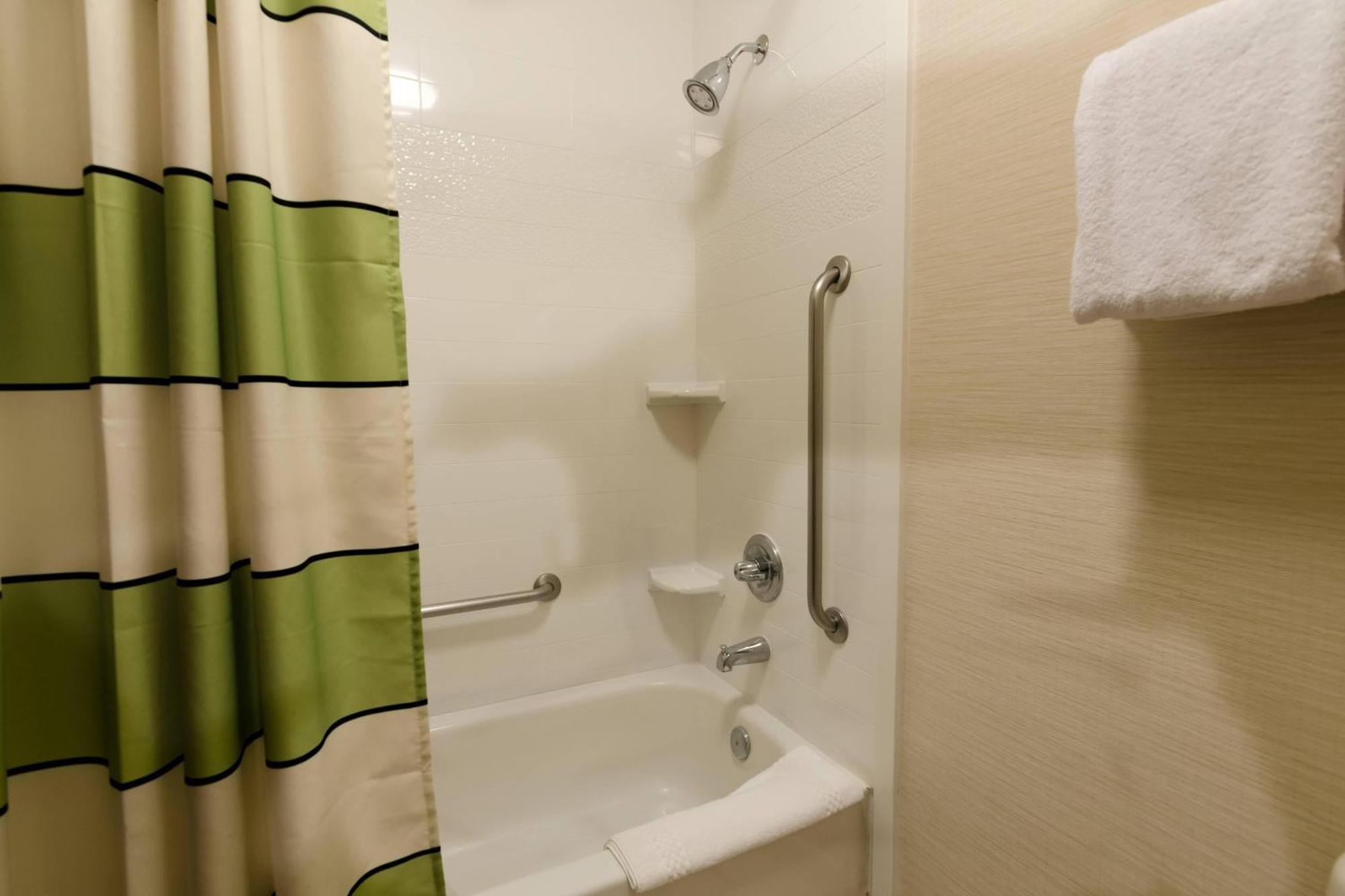 Fairfield Inn And Suites By Marriott Potomac Mills Вудбридж Екстер'єр фото