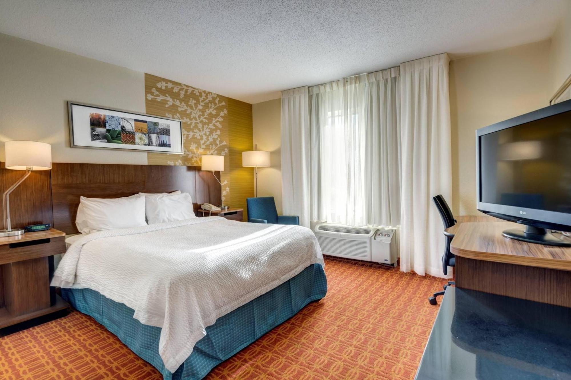 Fairfield Inn And Suites By Marriott Potomac Mills Вудбридж Екстер'єр фото