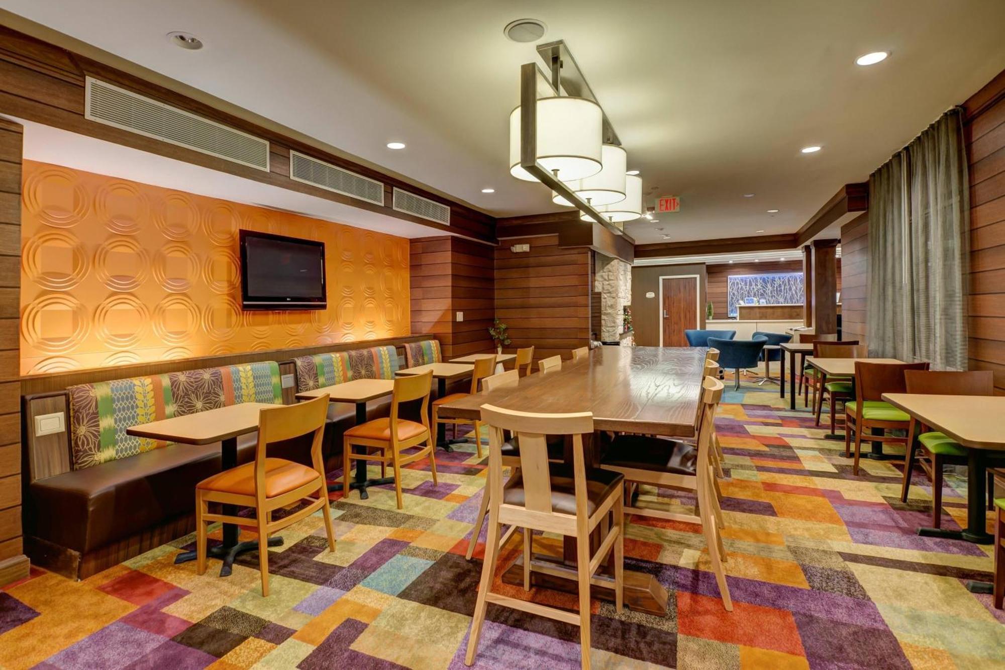 Fairfield Inn And Suites By Marriott Potomac Mills Вудбридж Екстер'єр фото