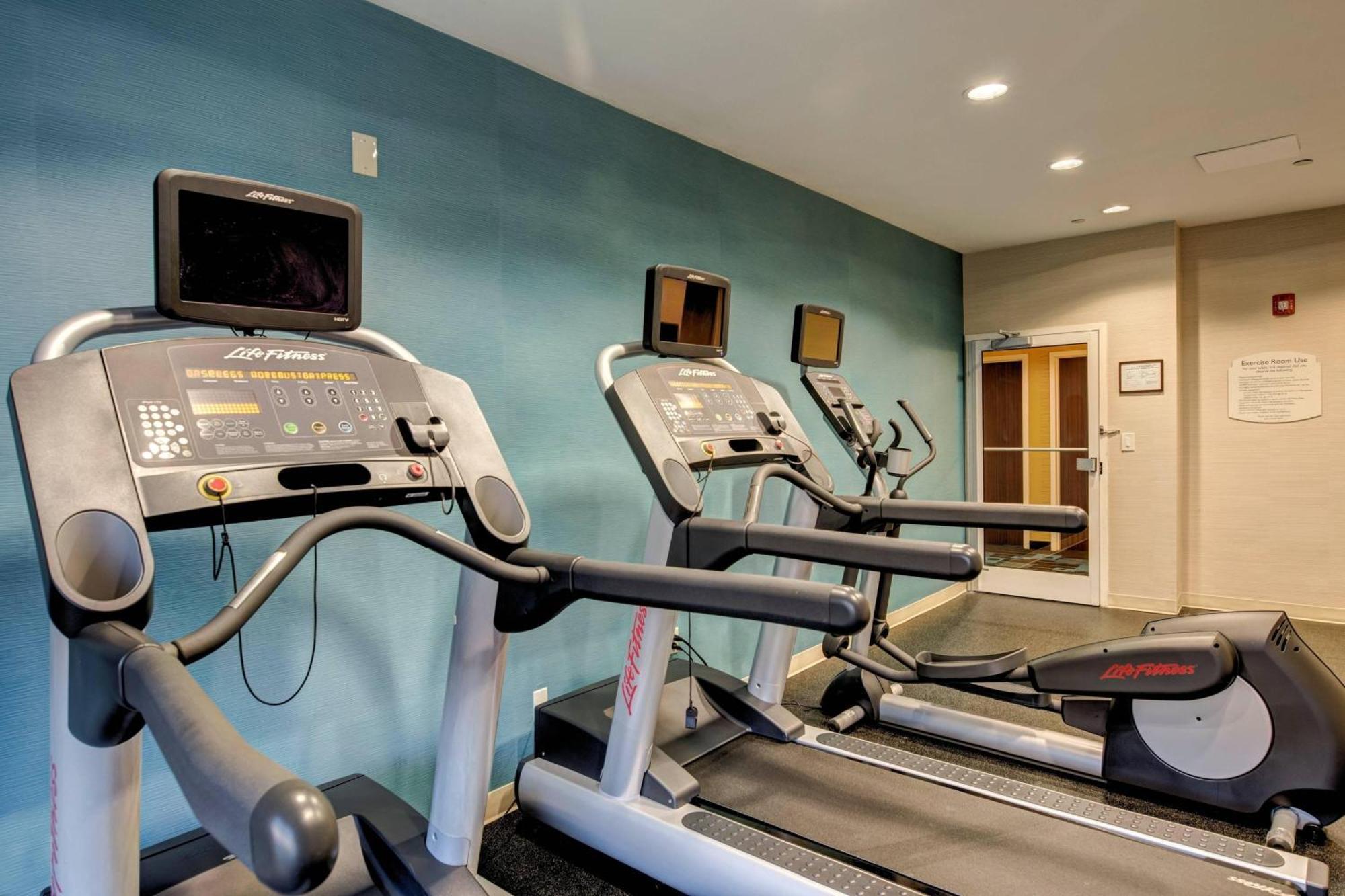 Fairfield Inn And Suites By Marriott Potomac Mills Вудбридж Екстер'єр фото