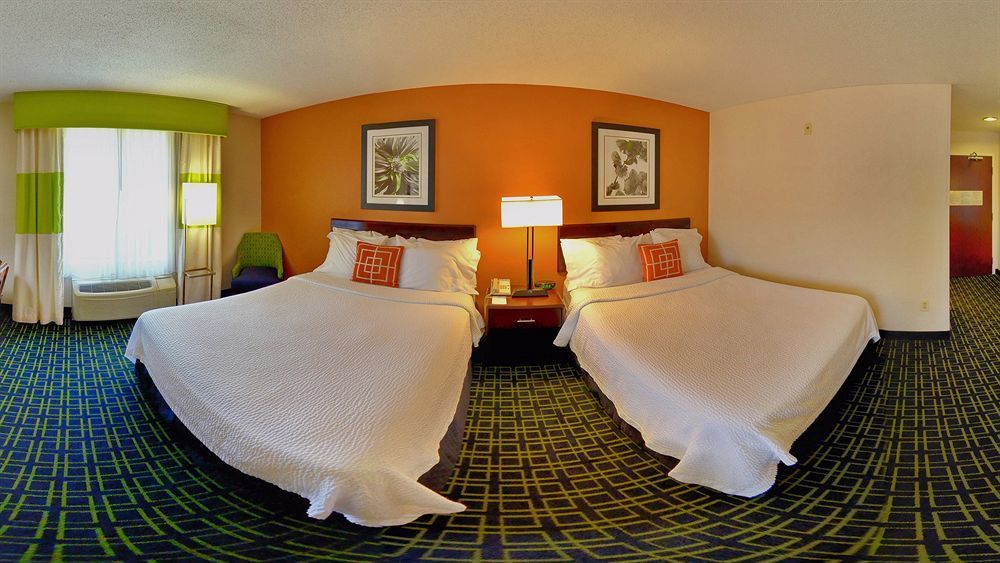 Fairfield Inn And Suites By Marriott Potomac Mills Вудбридж Екстер'єр фото