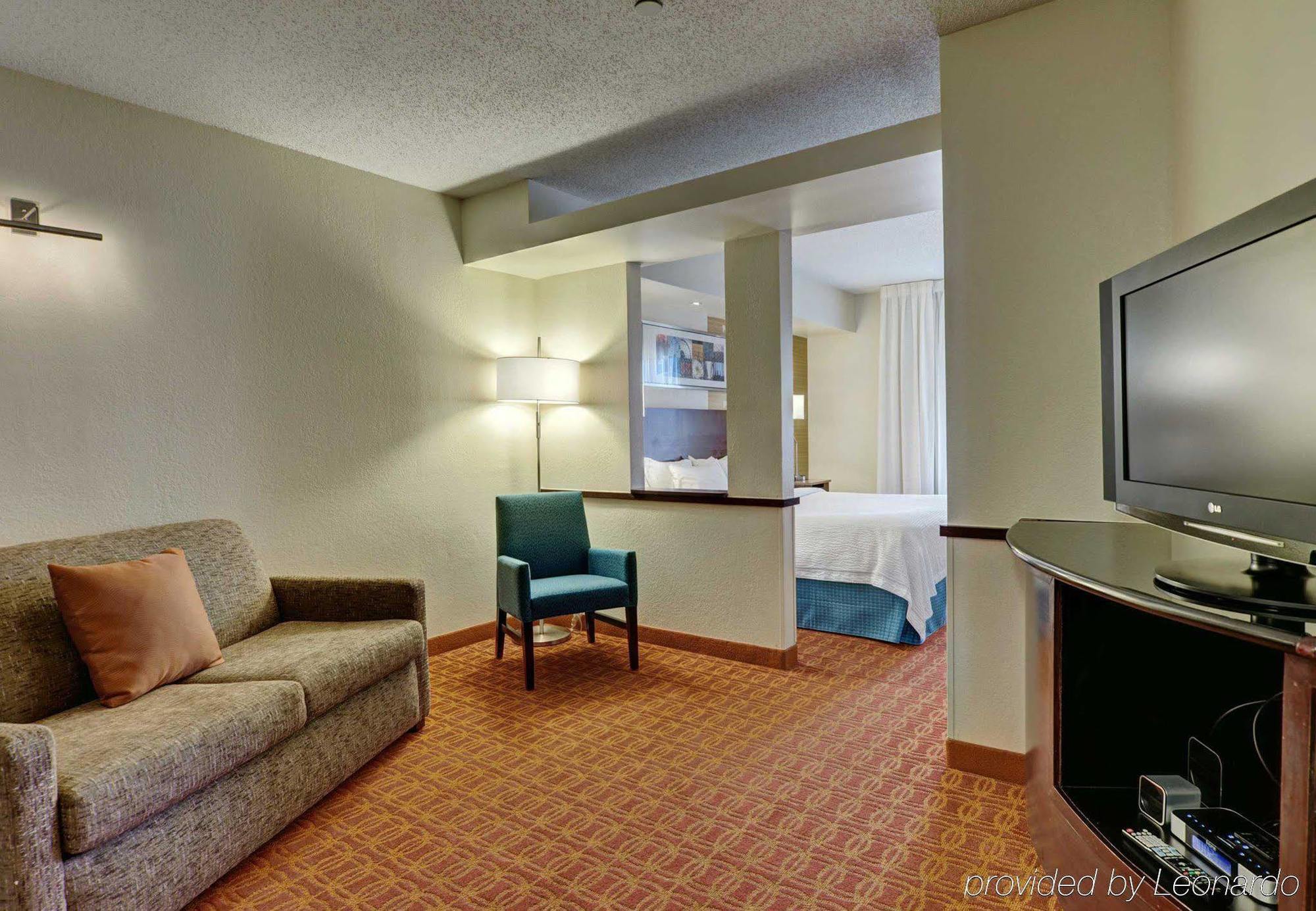 Fairfield Inn And Suites By Marriott Potomac Mills Вудбридж Екстер'єр фото