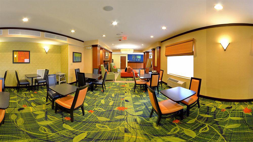 Fairfield Inn And Suites By Marriott Potomac Mills Вудбридж Екстер'єр фото